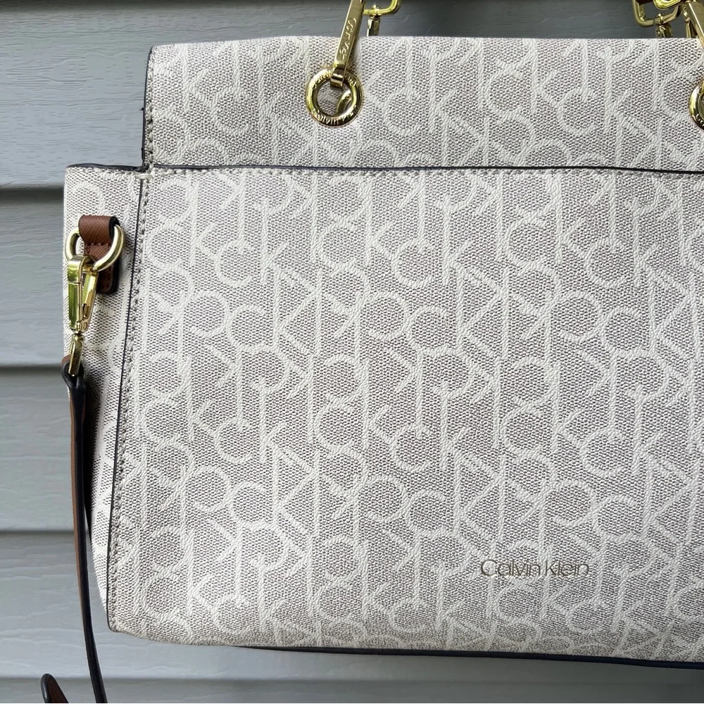 Calvin Klein Sonoma Satchel Crossbody Bag Adjustable Strap Shoulder bag Khaki